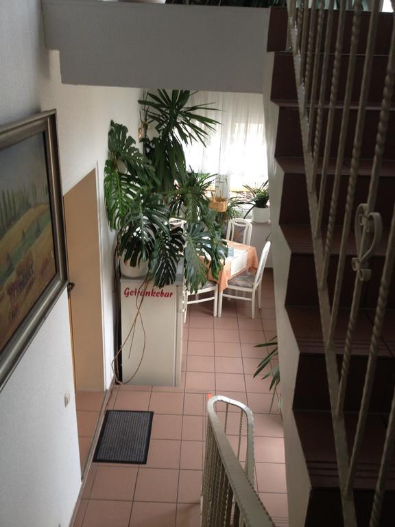 Pension & Sauna Am Lorenz Calbe Exterior photo